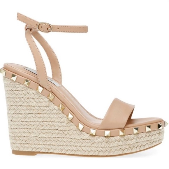 Steven New York Shells Platform Wedge Pyramid Stud Rockstud Sandals Nude Sz 11 - Picture 2 of 16